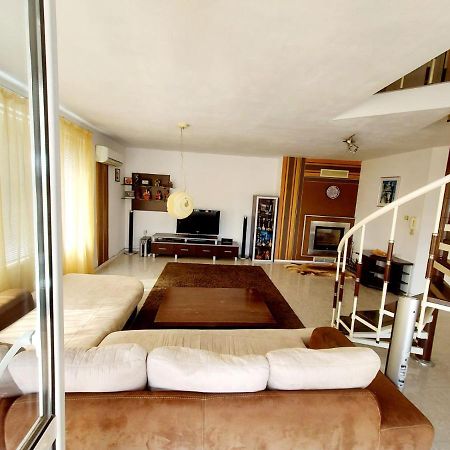 Comfort Flat Burgas Luaran gambar